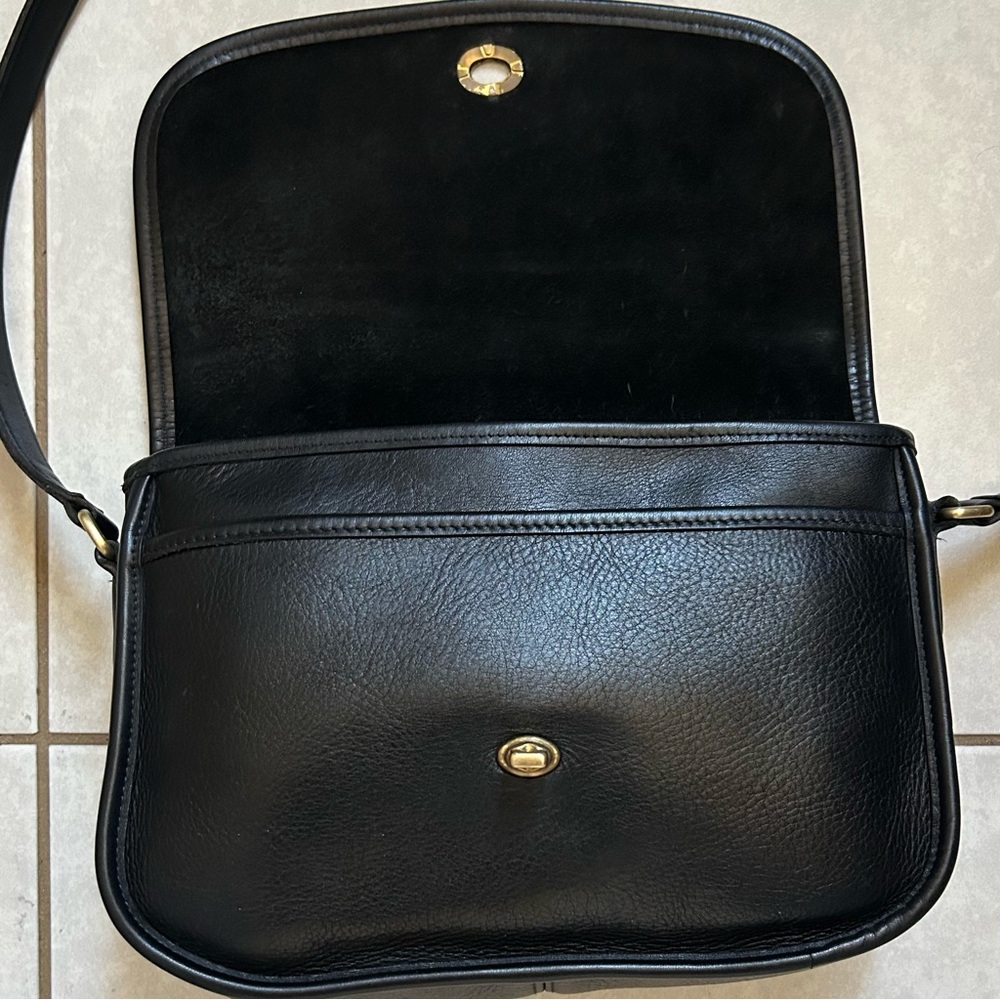 Coach City Bag #9790 - Picture 13 of 16